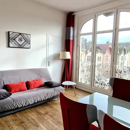 Au Coeur De Ville Troyes Exterior foto
